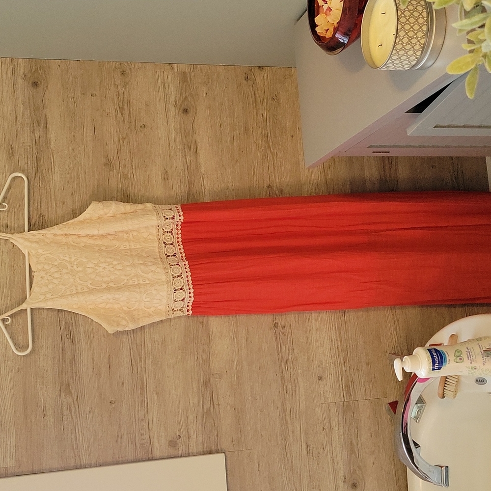 Lace floor-length dress